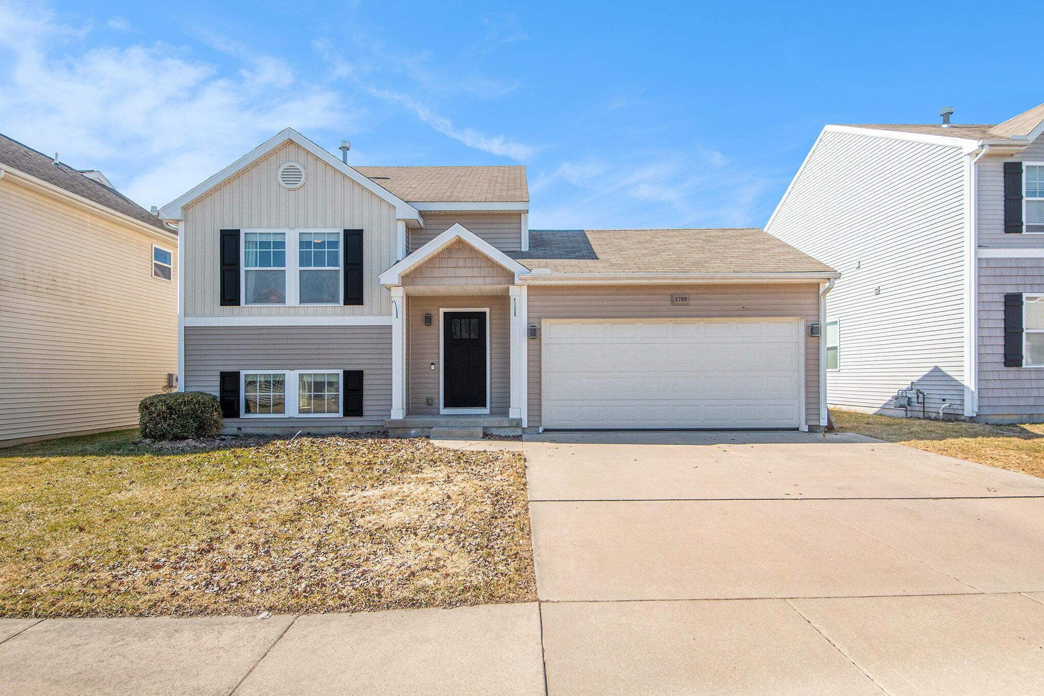 Sable Ridge Dr Se, Grand Rapids, MI 49508