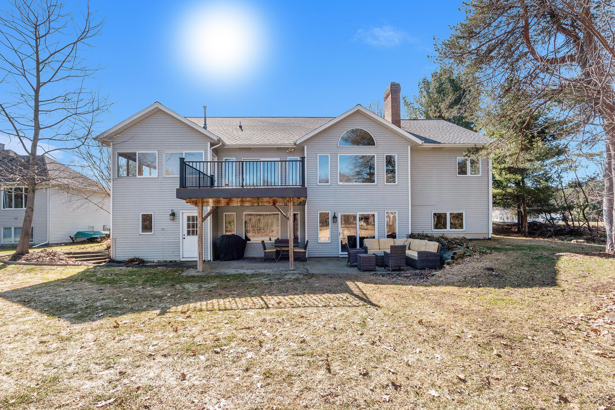 Tyler Oaks Dr, Hudsonville, MI 49426