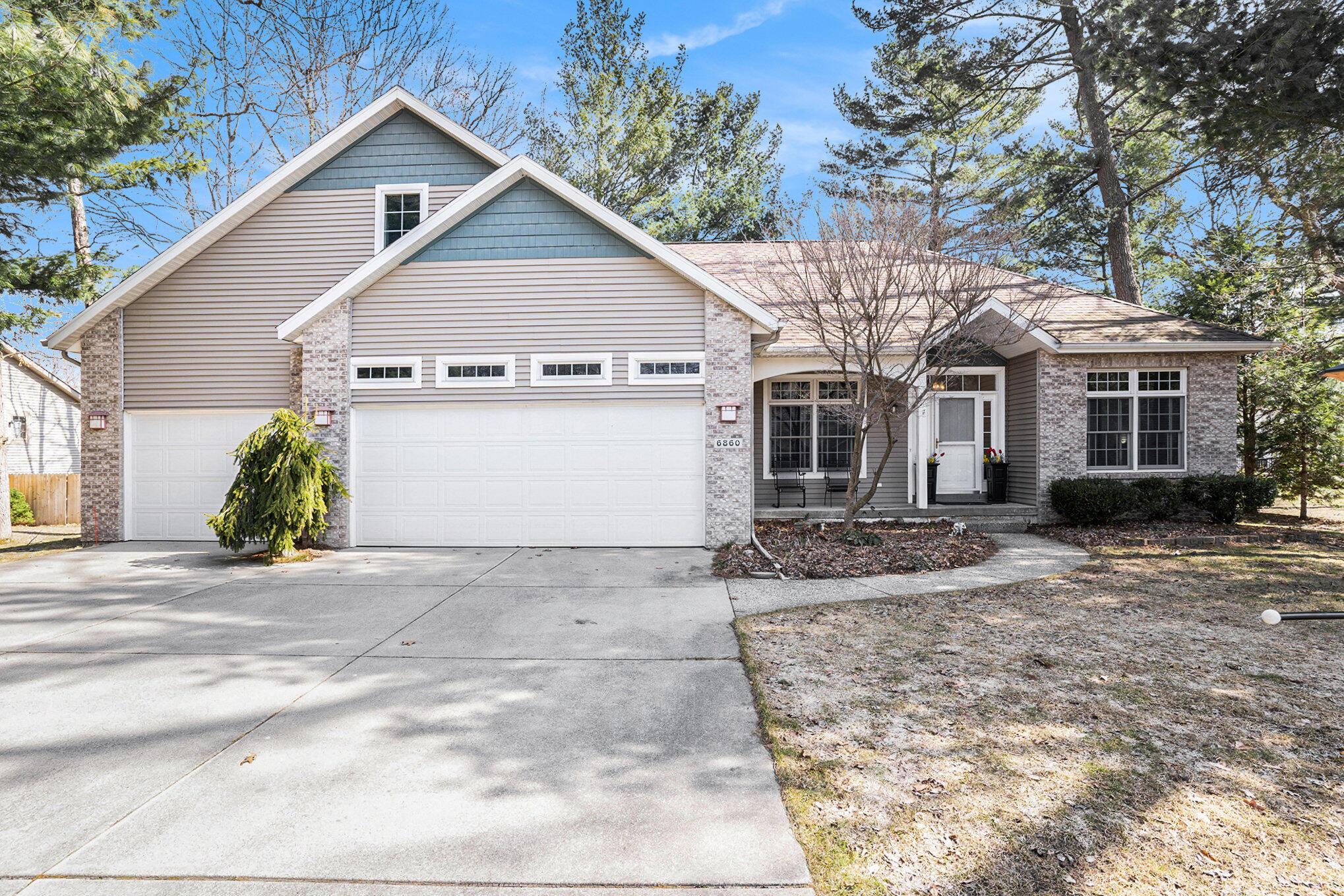 Wintergreen Dr, Fruitport, MI 49415