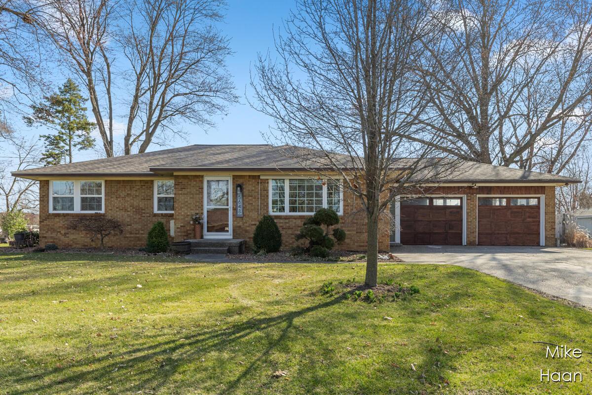 40th Ave, Hudsonville, MI 49426