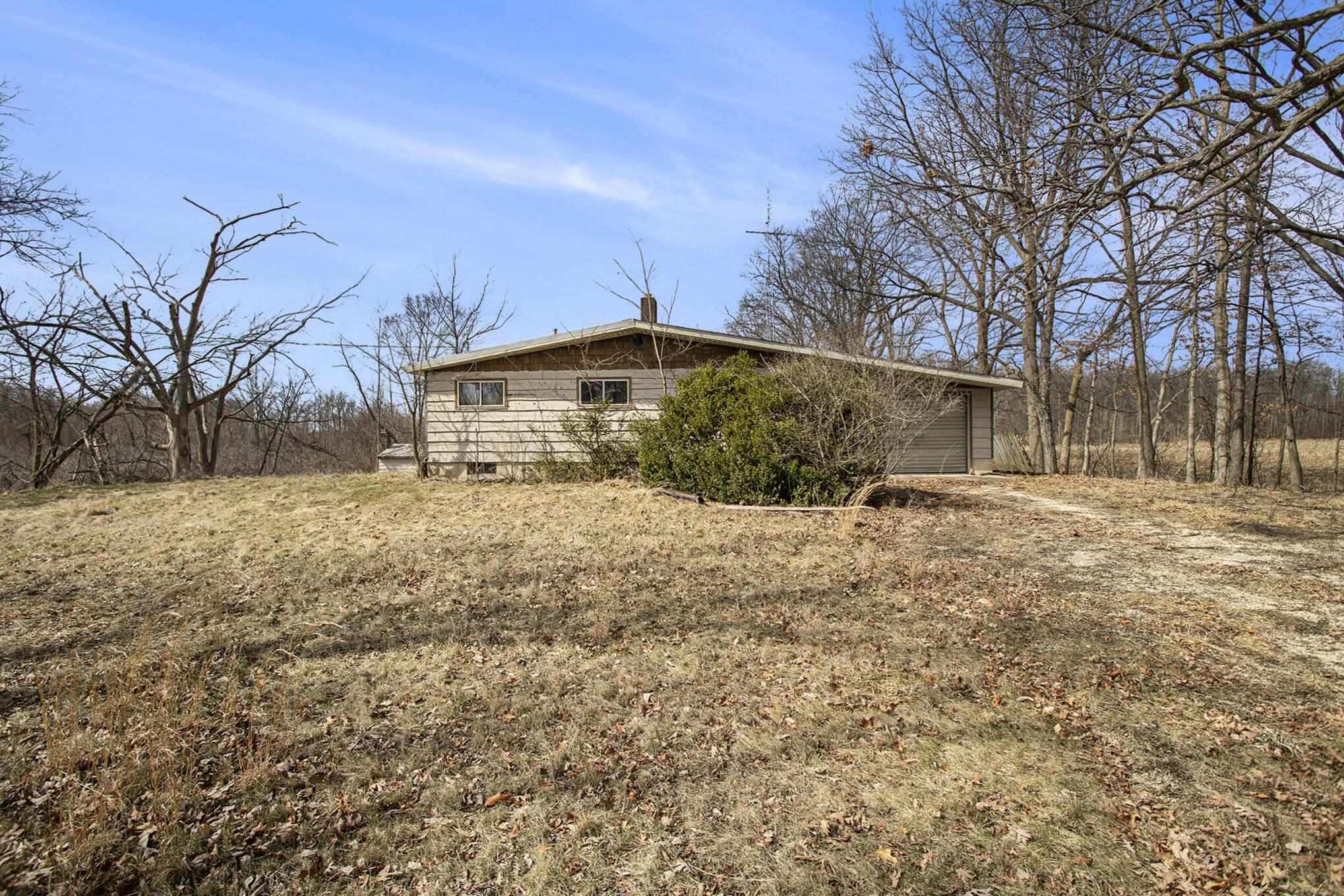 Flint Rd, Coldwater, MI 49036