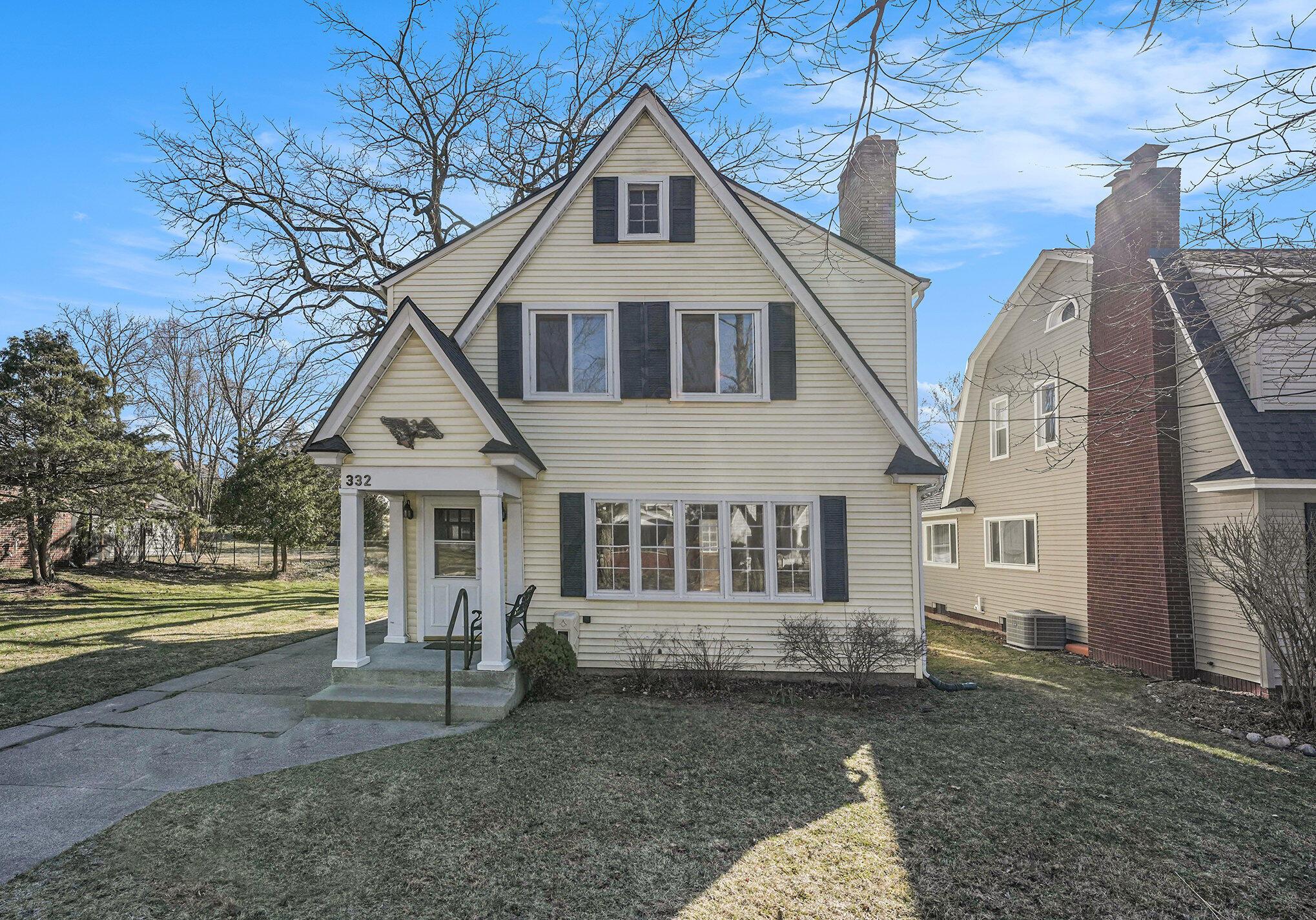 Glenhaven Ave Nw, Grand Rapids, MI 49504