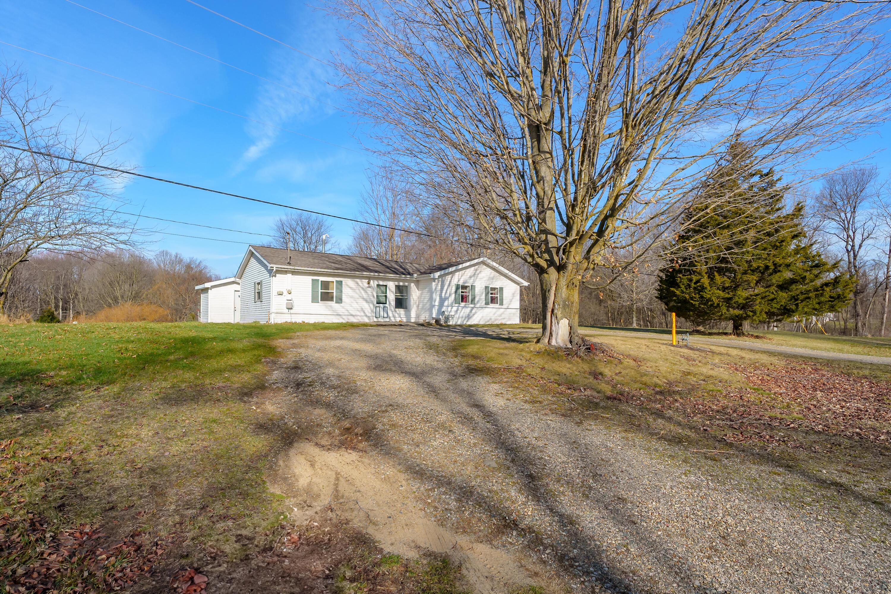 6 Mile Rd, Battle Creek, MI 49014