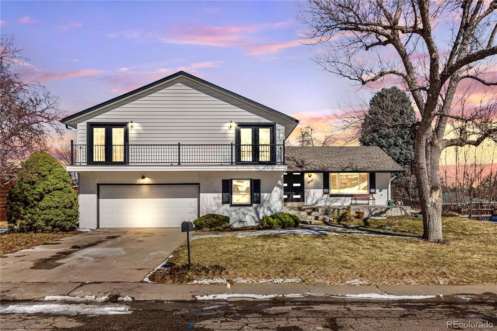 W Glasgow Ave, Littleton, CO 80128