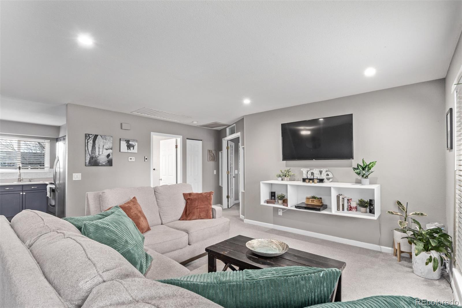S Laredo St, Aurora, CO 80013