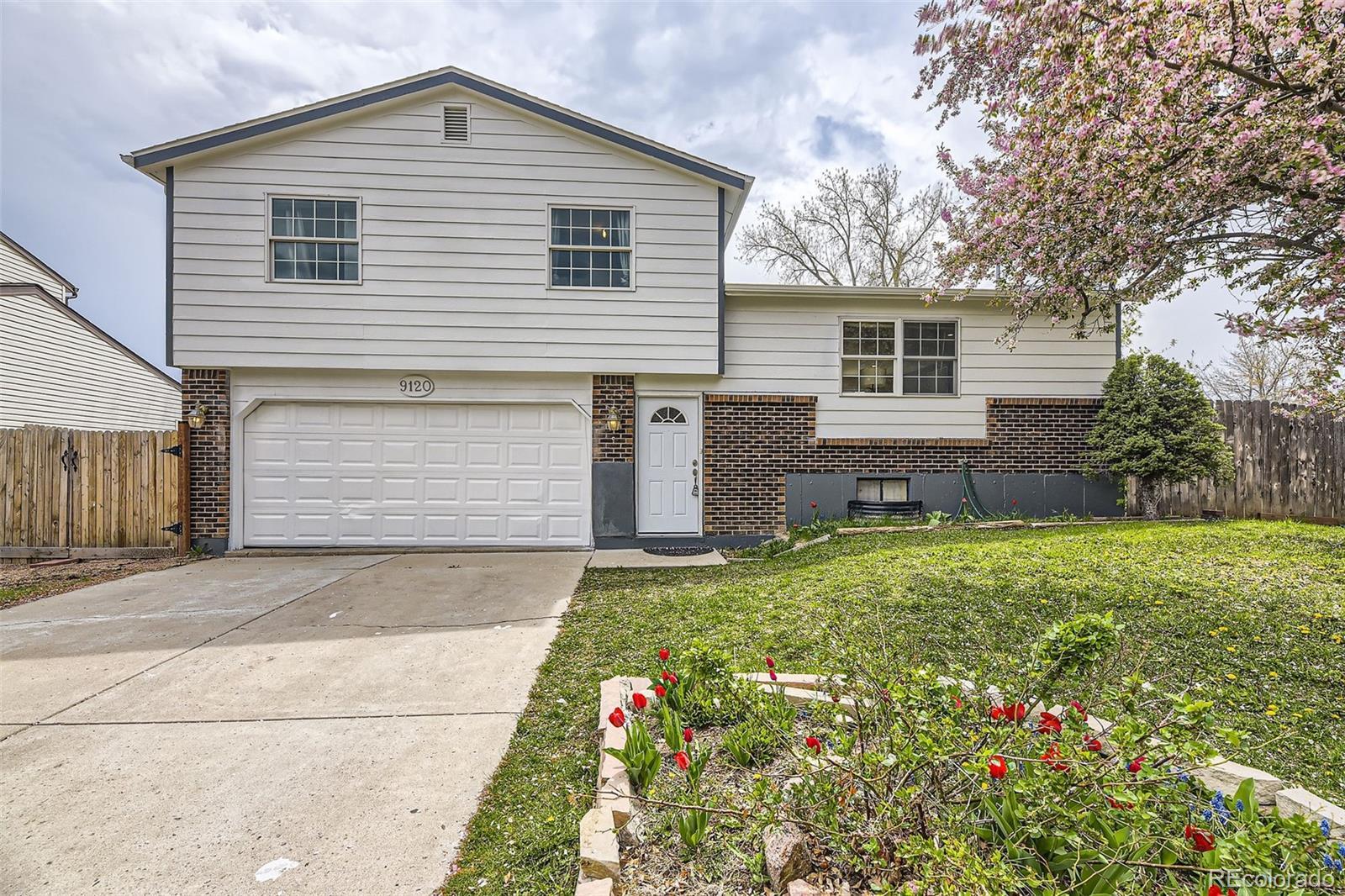 W Bellwood Pl, Littleton, CO 80123