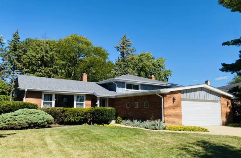 E Valley Ln, Arlington Heights, IL 60004
