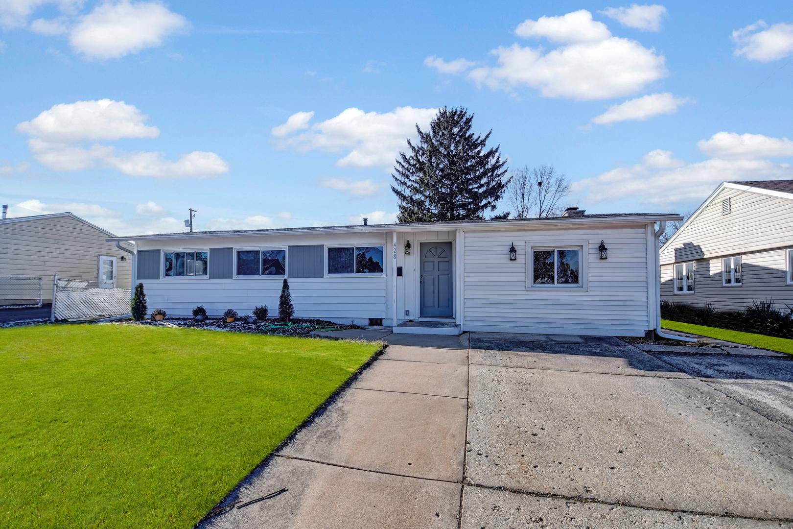 Garland Ave, Romeoville, IL 60446