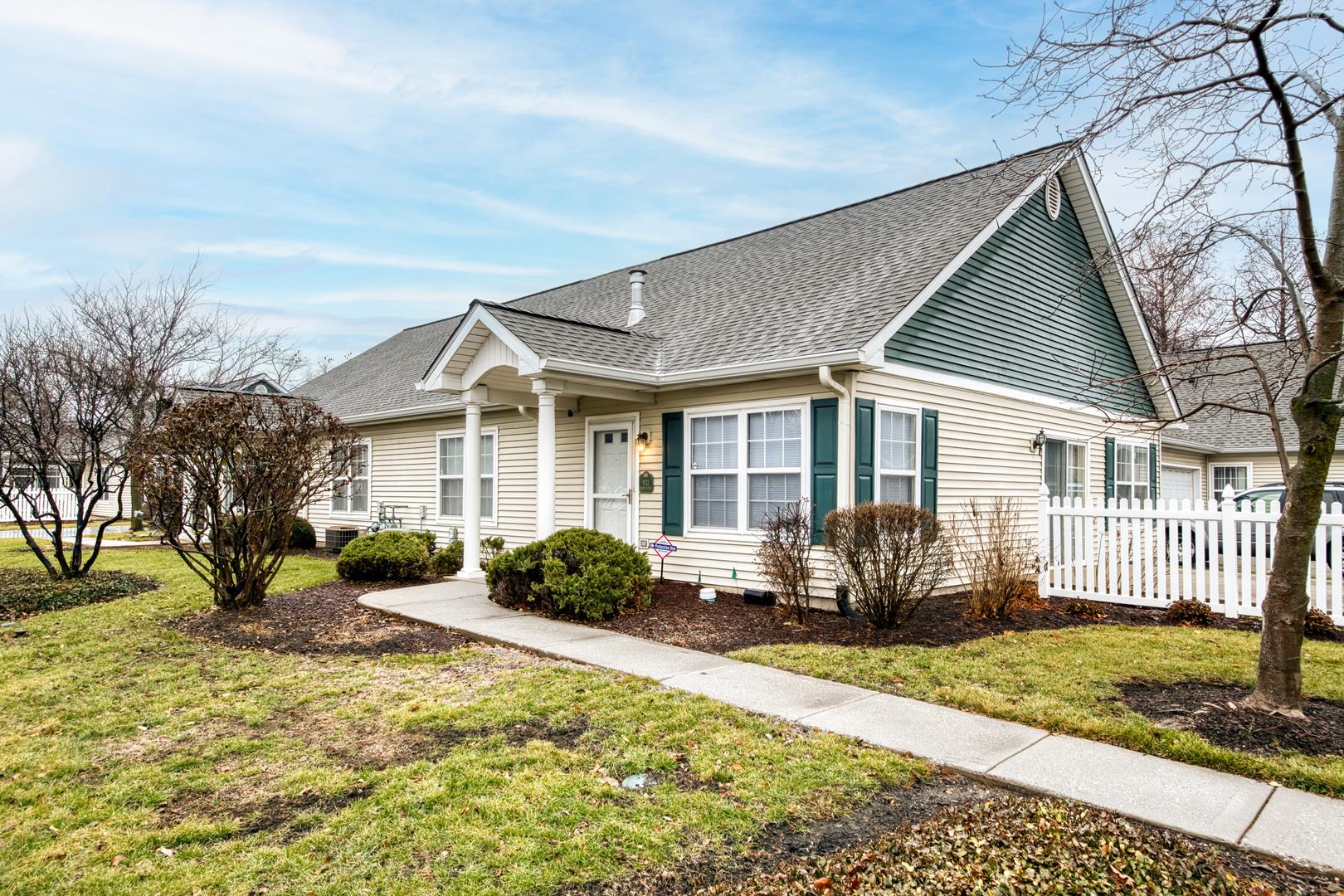 Garden Ln, Homewood, IL 60430