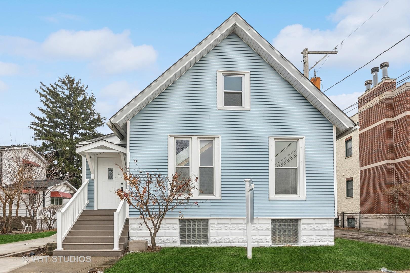 W Carmen Ave, Chicago, IL 60630