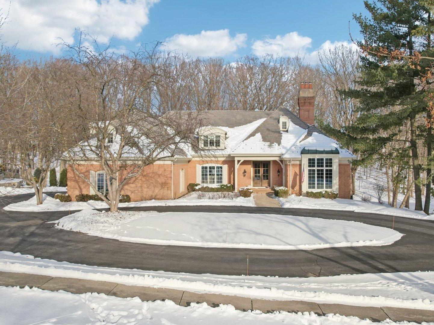 Fox Glen Dr, Saint Charles, IL 60174