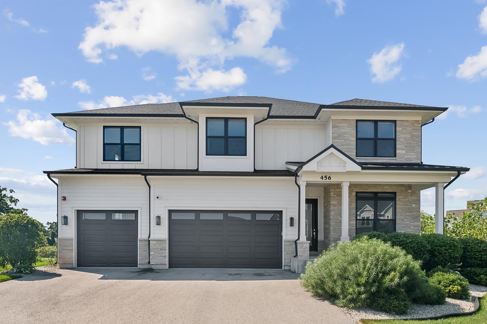 Woodland Chase Ln, Vernon Hills, IL 60061