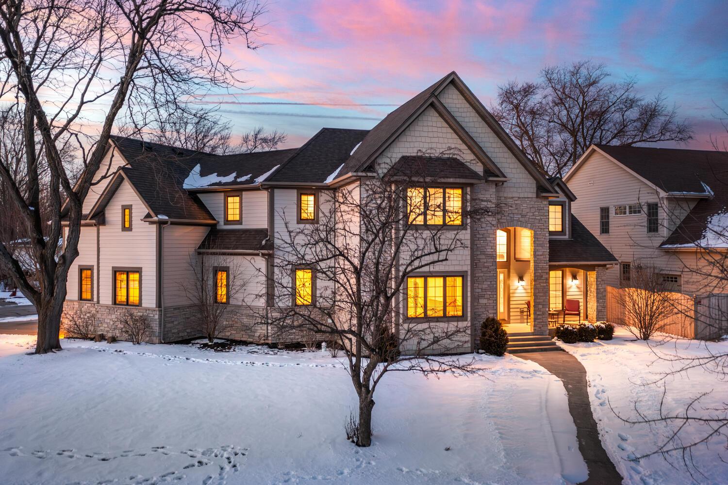 Buckeye Dr, Naperville, IL 60540