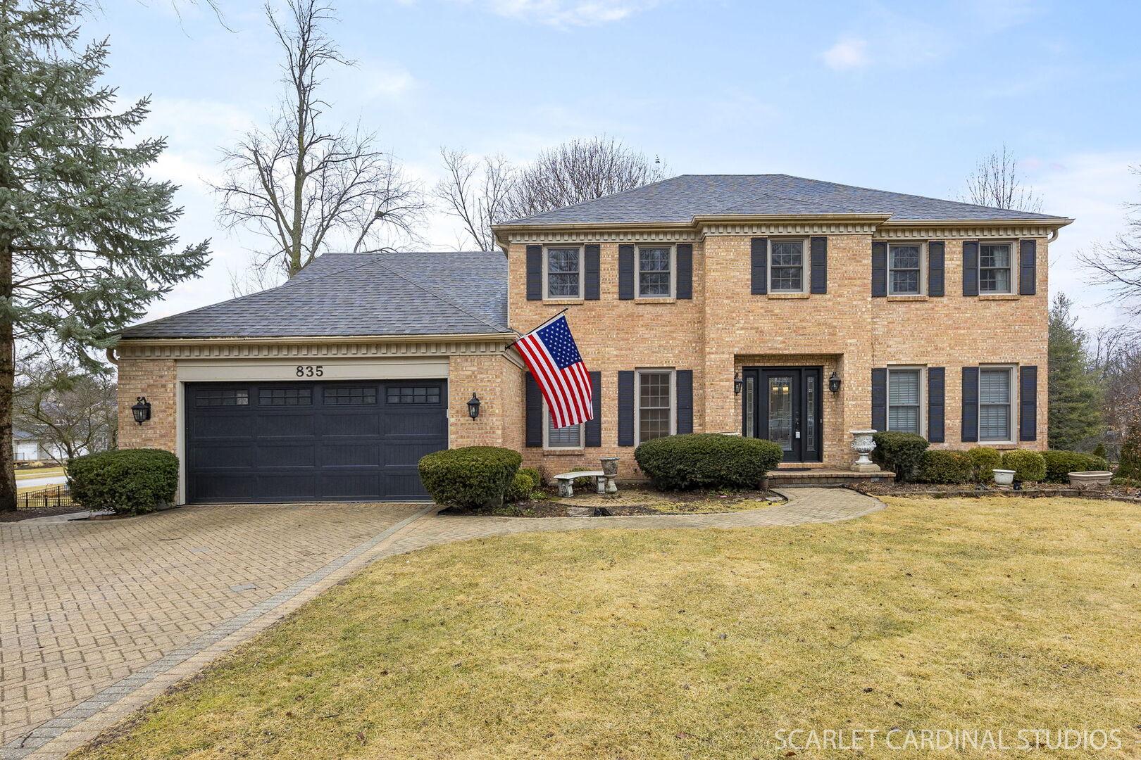 Woodbine Ct, Naperville, IL 60540