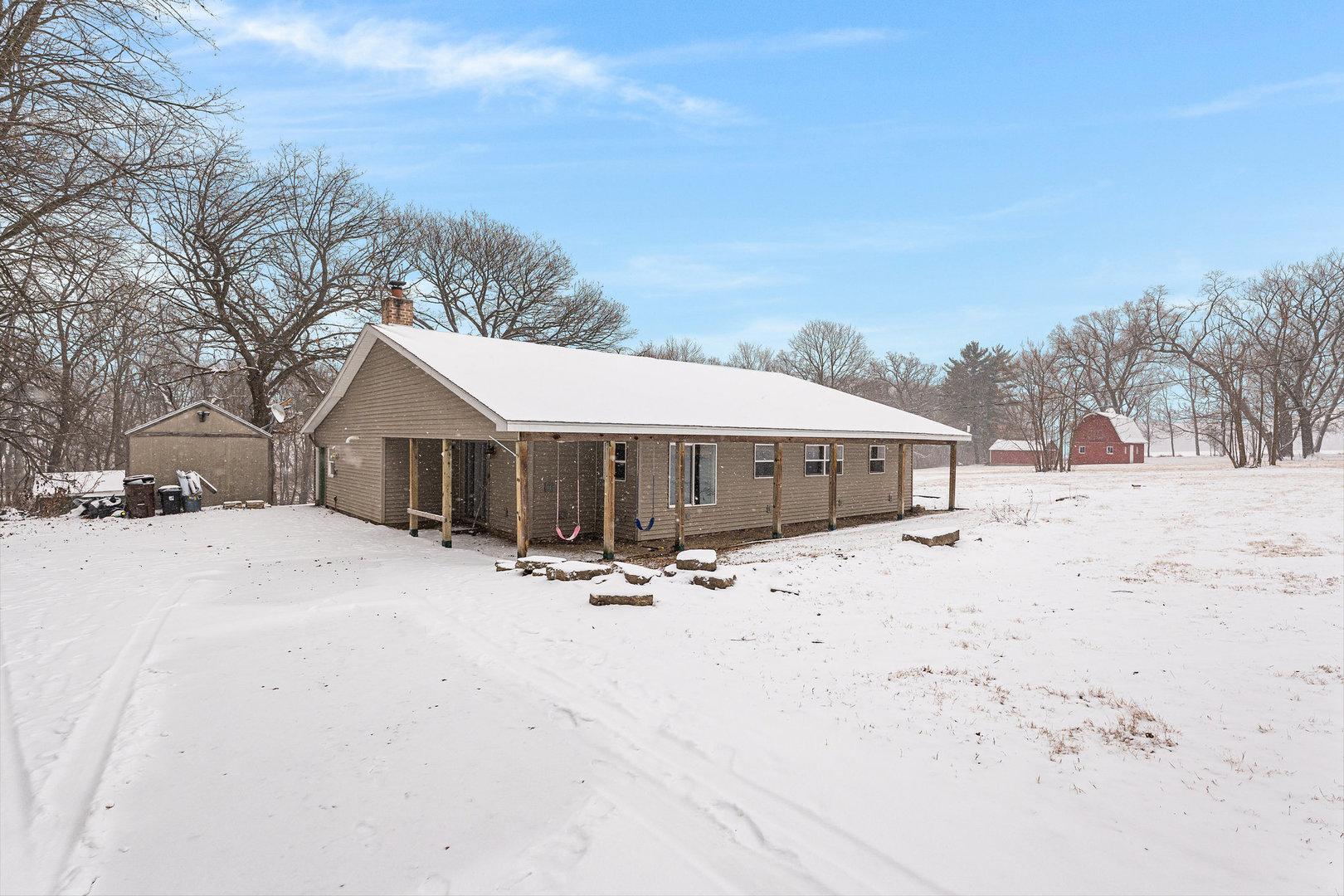 W Dupont Rd, Morris, IL 60450
