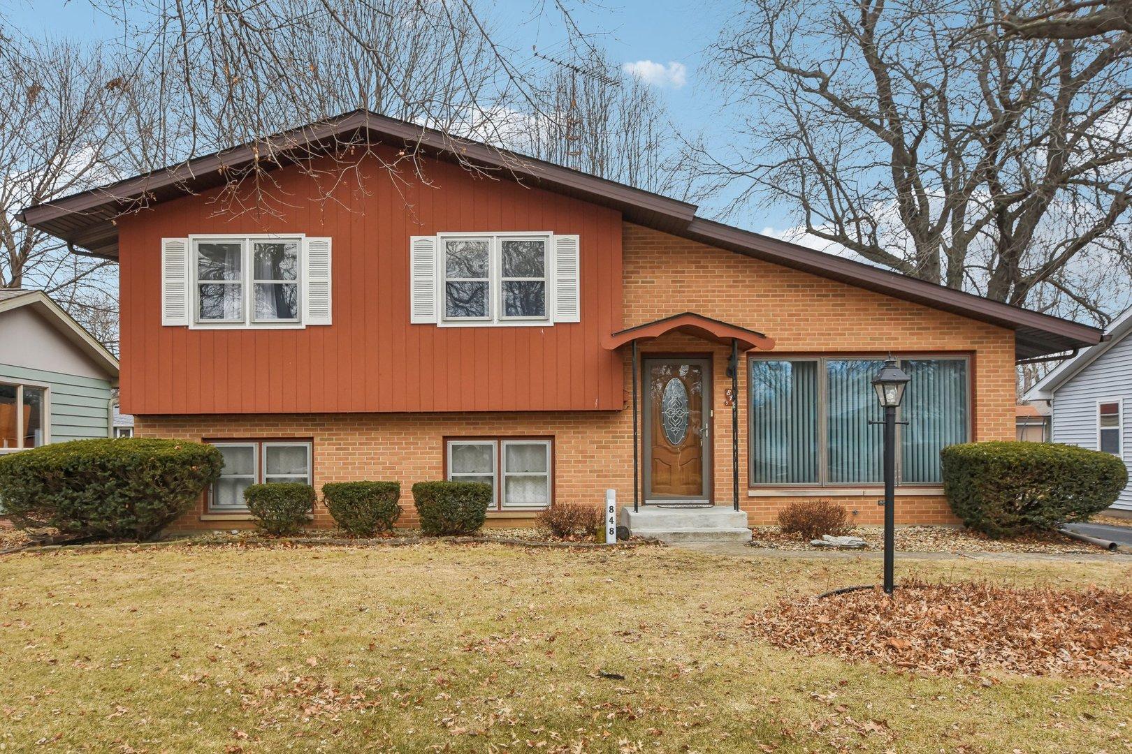 E North St, Morris, IL 60450