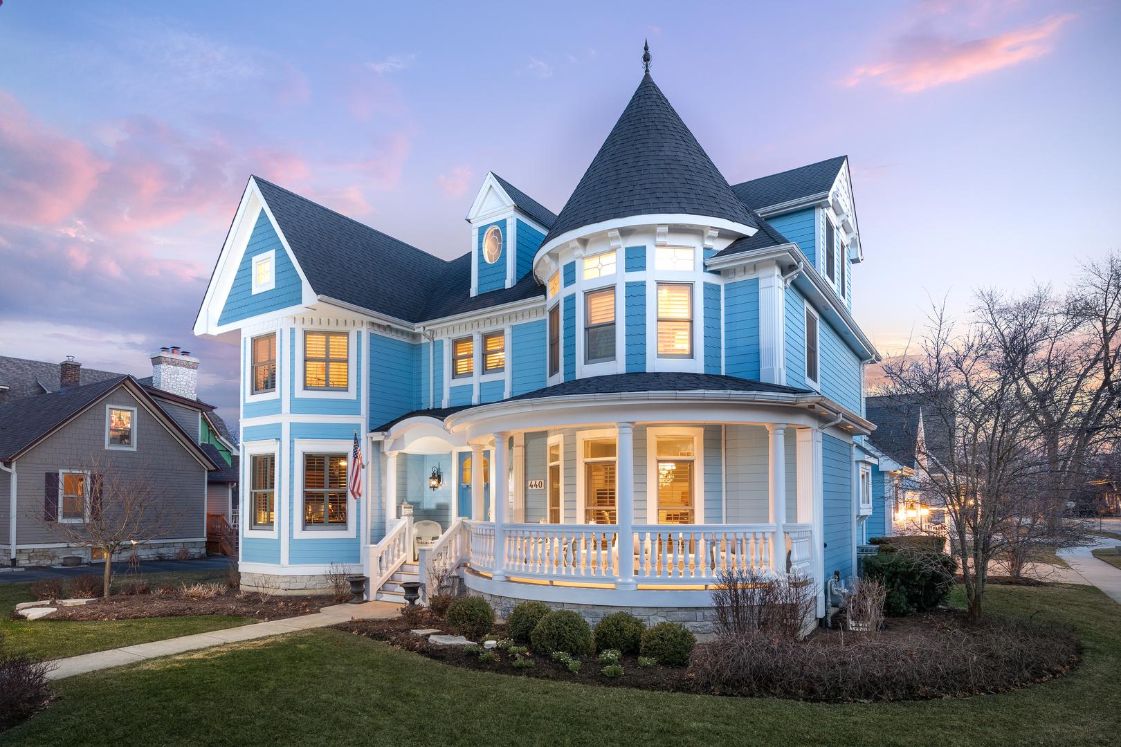 W Franklin Ave, Naperville, IL 60540