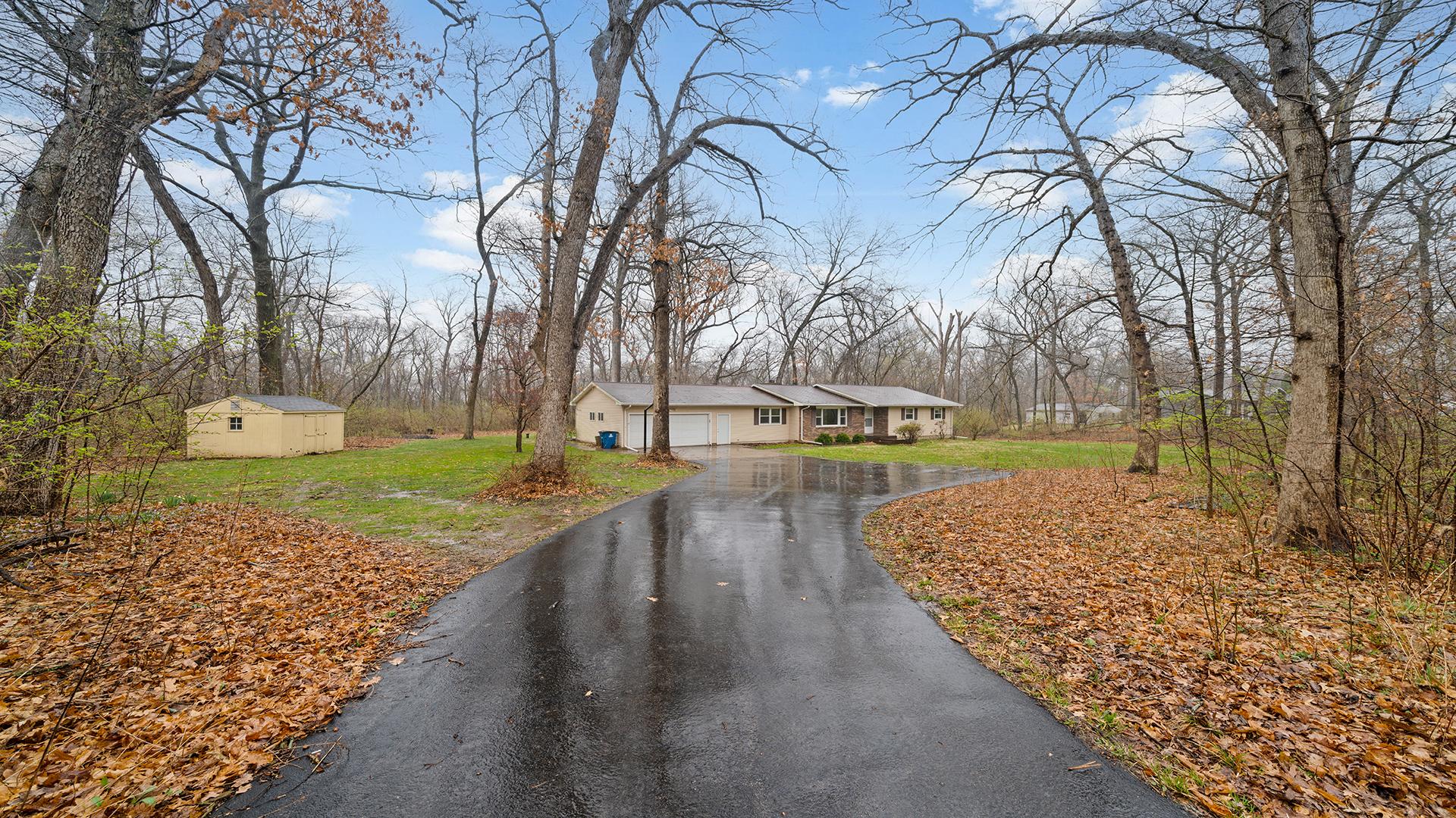S Ridge Rd, Dixon, IL 61021