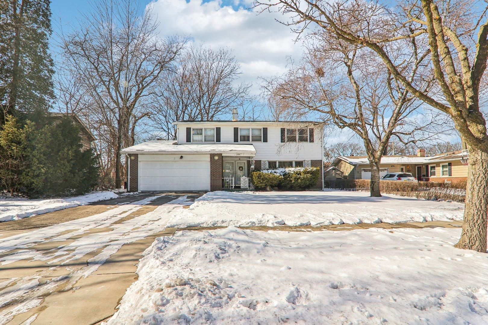 S Birch Dr, Mount Prospect, IL 60056
