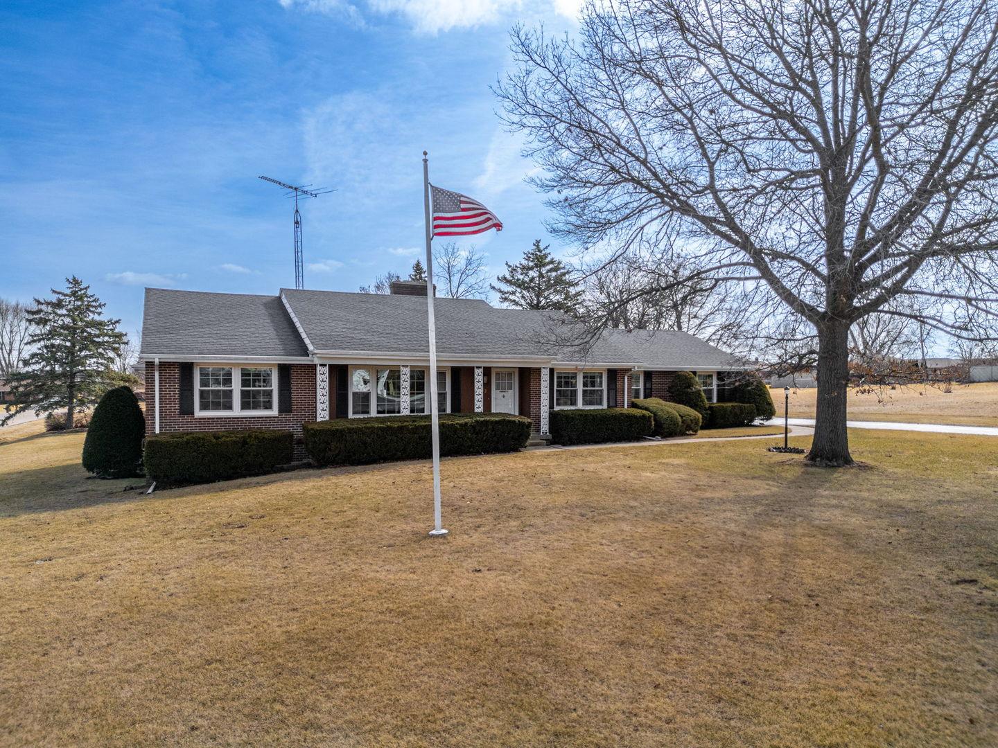 Broadview Ave, Belvidere, IL 61008