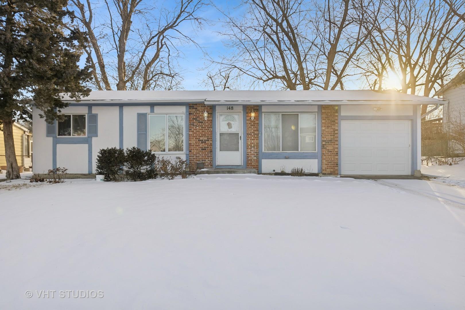 Pacific Dr, Bolingbrook, IL 60440