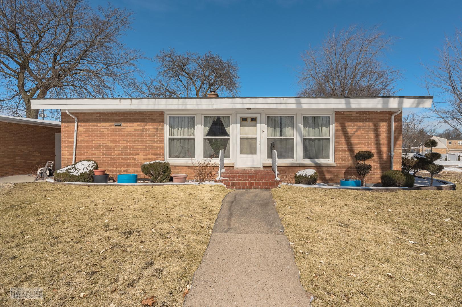 S Iowa Ave, Addison, IL 60101