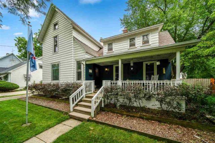 S 6th St, Oregon, IL 61061