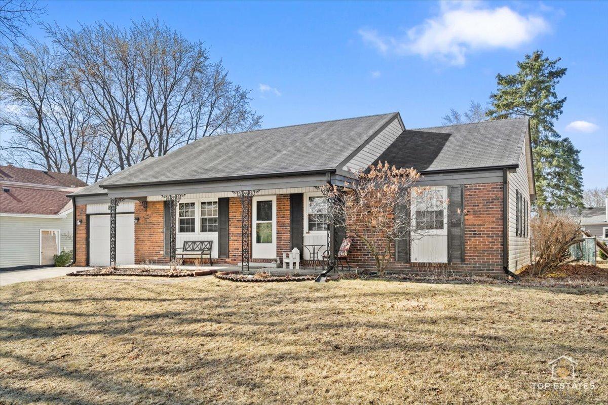 Timber Hill Rd, Buffalo Grove, IL 60089