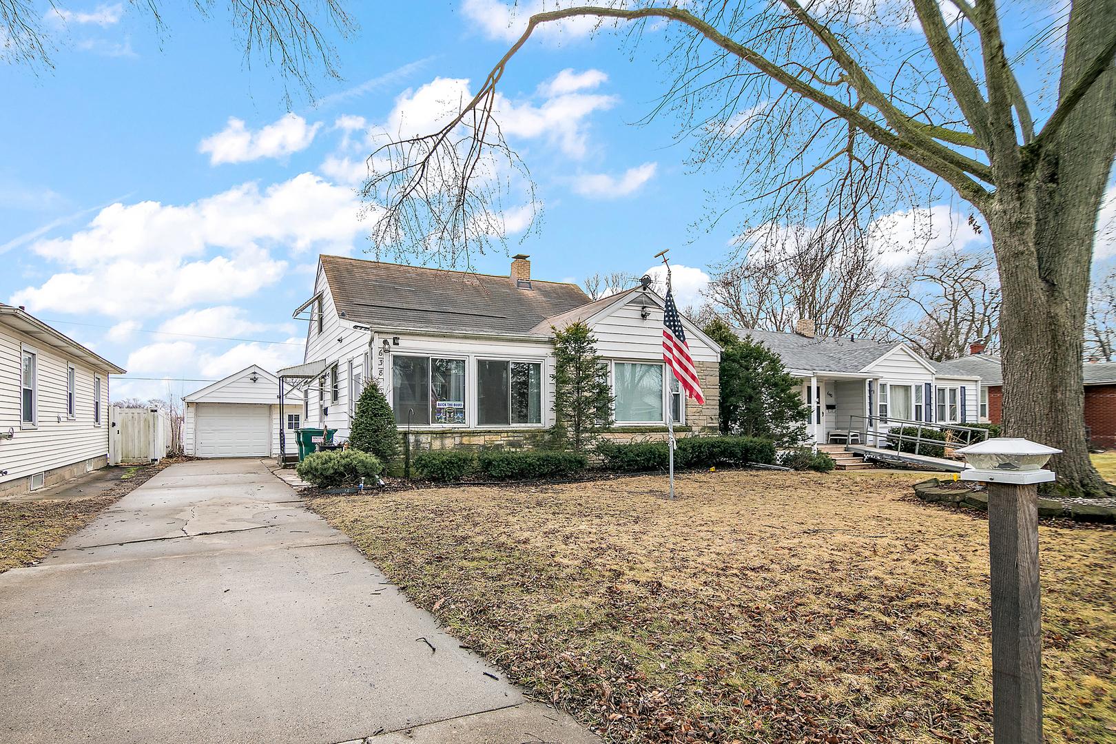 Beckman Dr, Kankakee, IL 60901