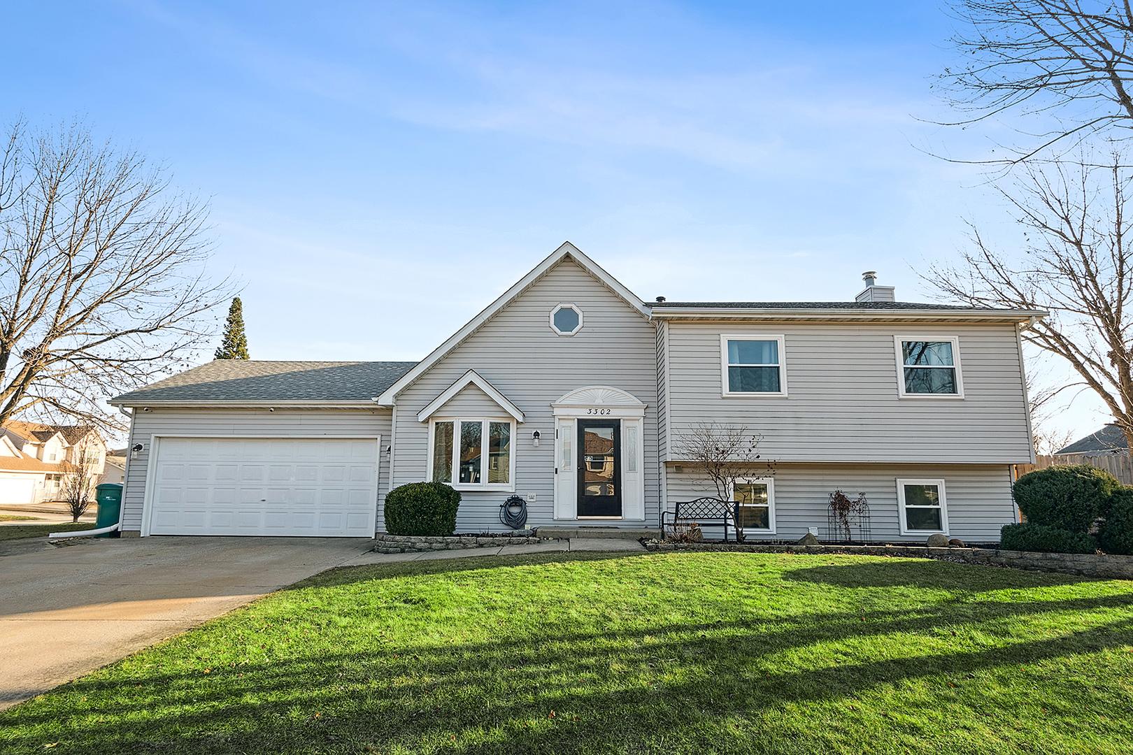 Traymore Dr, Joliet, IL 60431