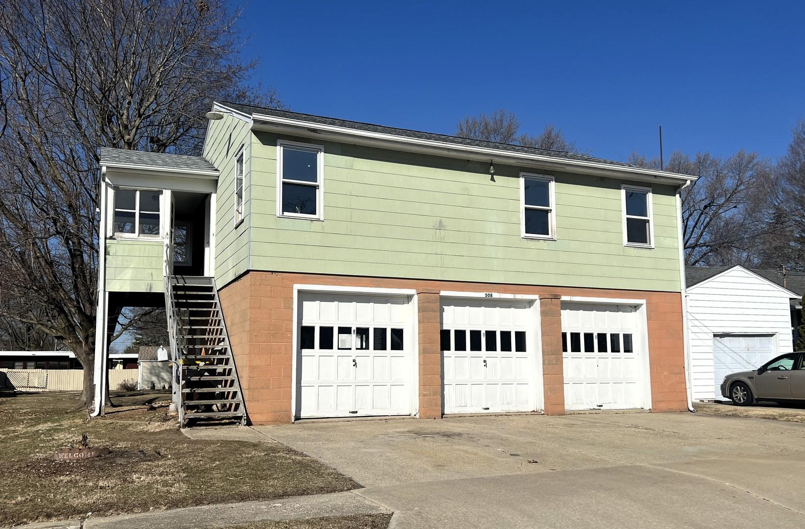S 8th St, Oregon, IL 61061