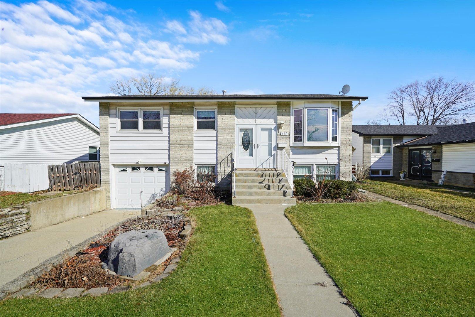 Debra Dr, Des Plaines, IL 60016