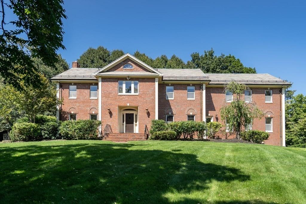 Warren St, Brookline, MA 02445