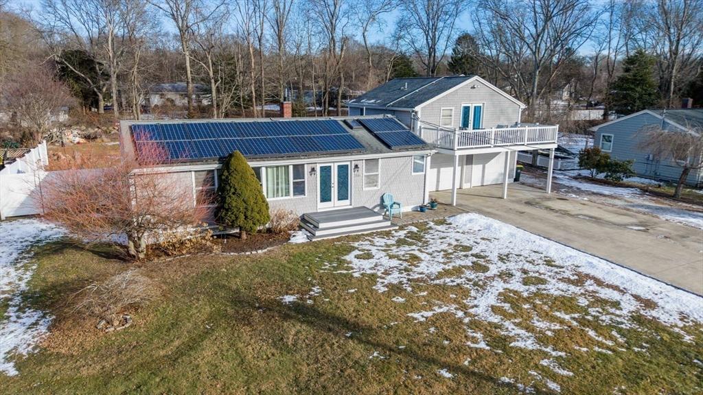 Robert St, Westport, MA 02790