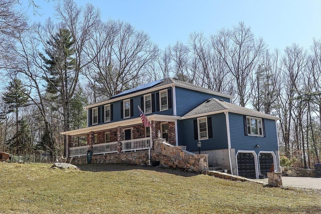 Neck Hill Rd, Mendon, MA 01756