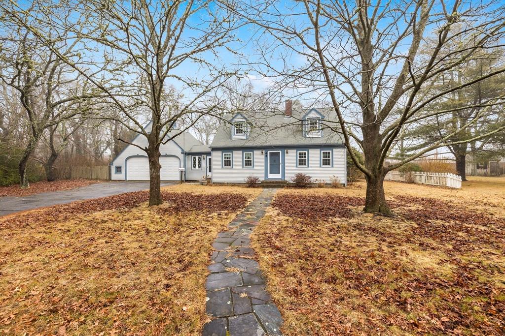 Murphy Rd, Hyannis, MA 02601