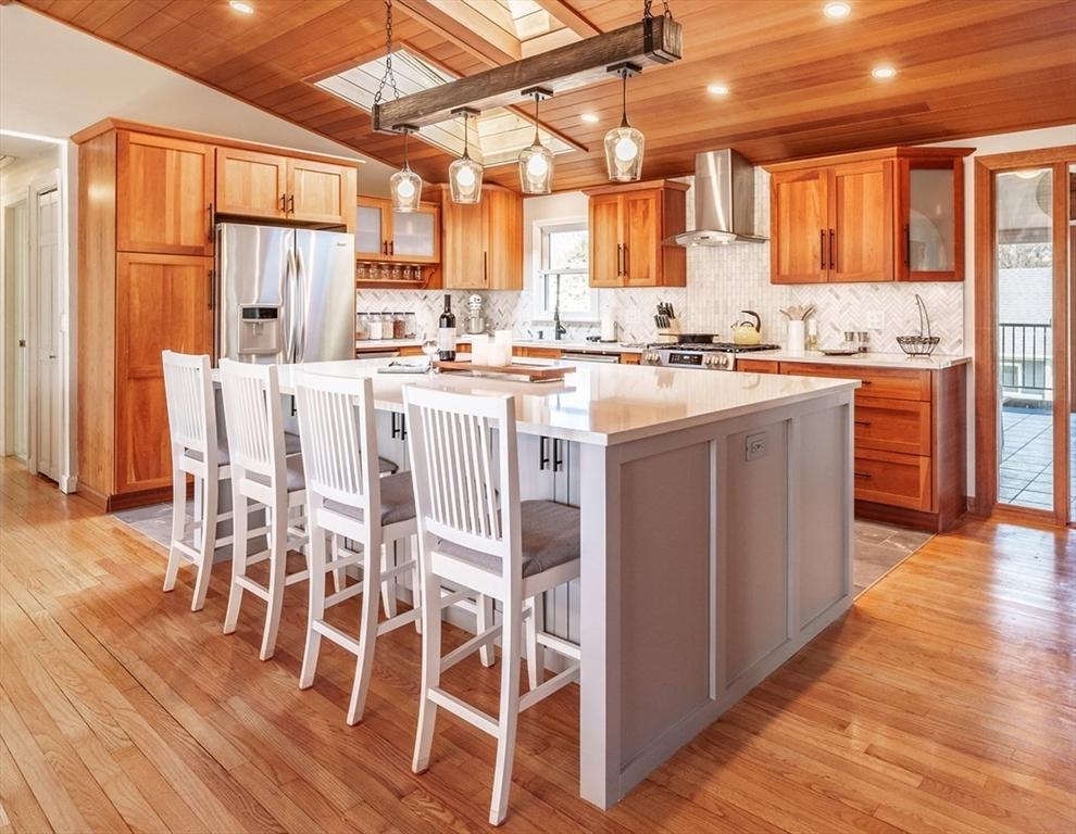 Hadley Pl, Hadley, MA 01035