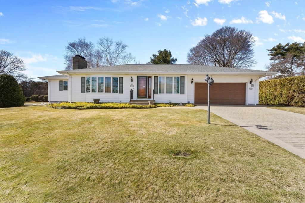 Rodney Ave, Somerset, MA 02725