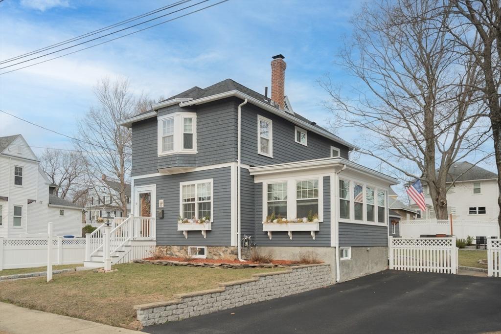 Grand St, Reading, MA 01867