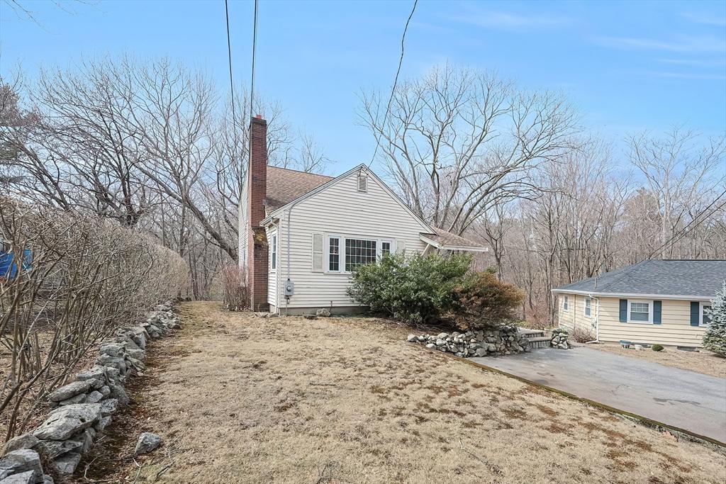 Brewster Rd, Medford, MA 02155