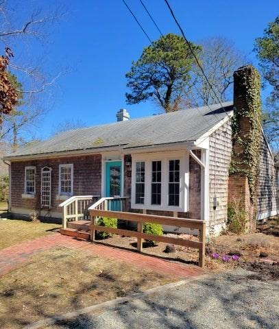 Elaine Rd, Hyannis, MA 02601
