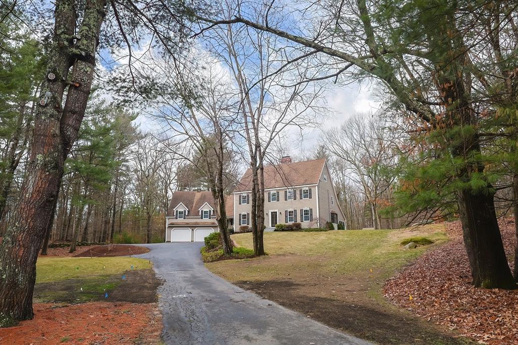 Oak St, Franklin, MA 02038