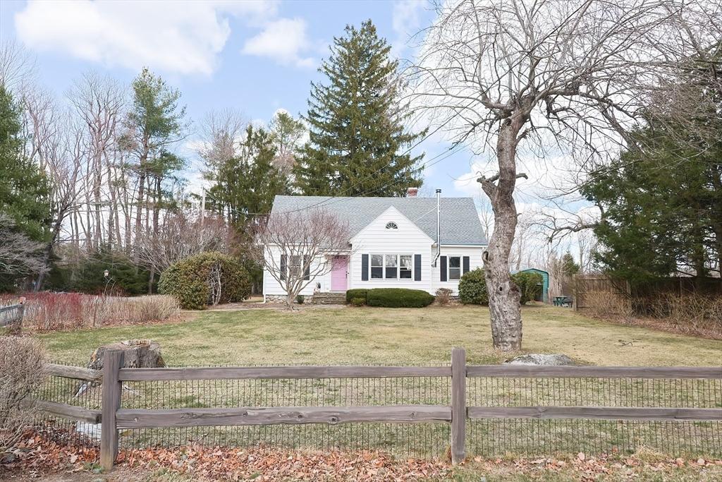 Bullard St, Holden, MA 01520