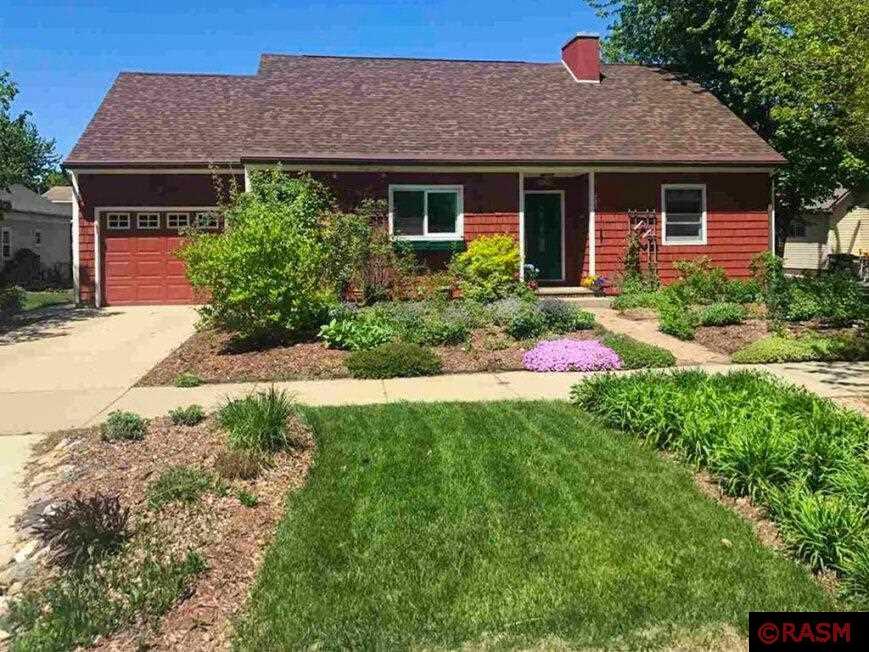 N 4th St, Saint Peter, MN 56082