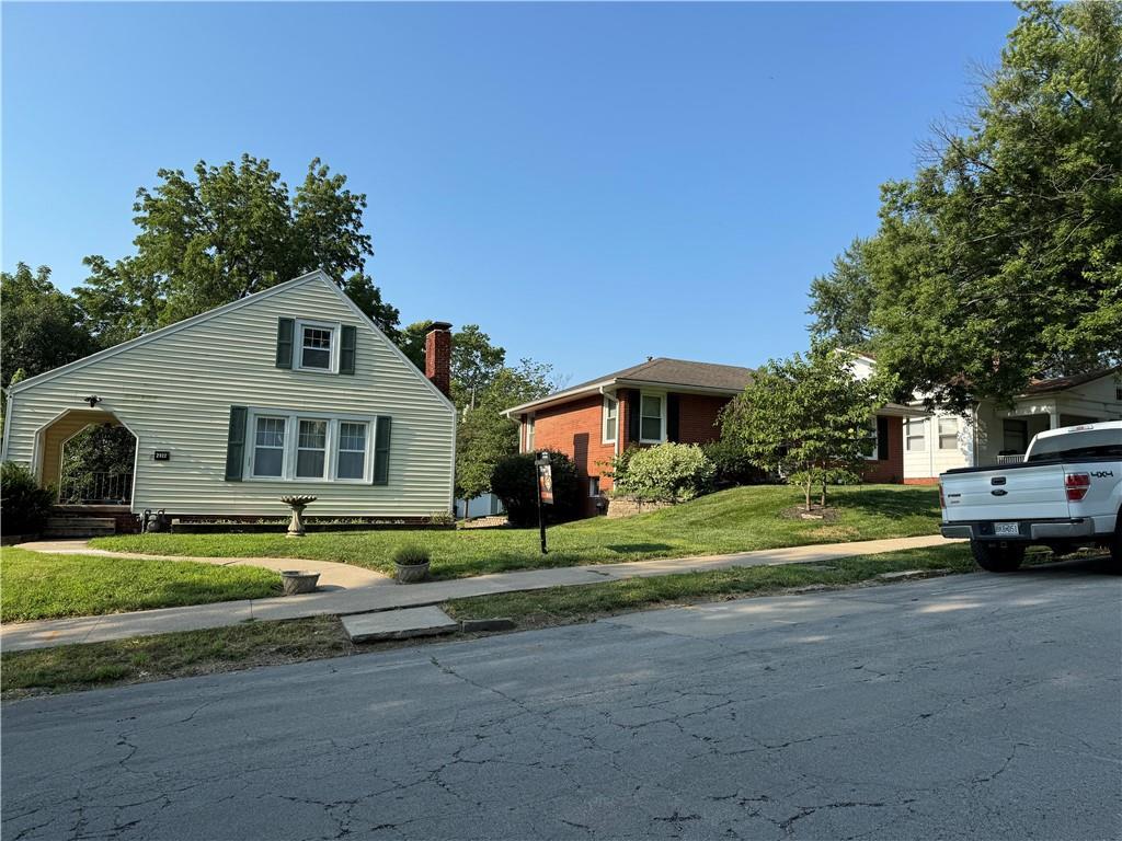 Monterey St, Saint Joseph, MO 64507