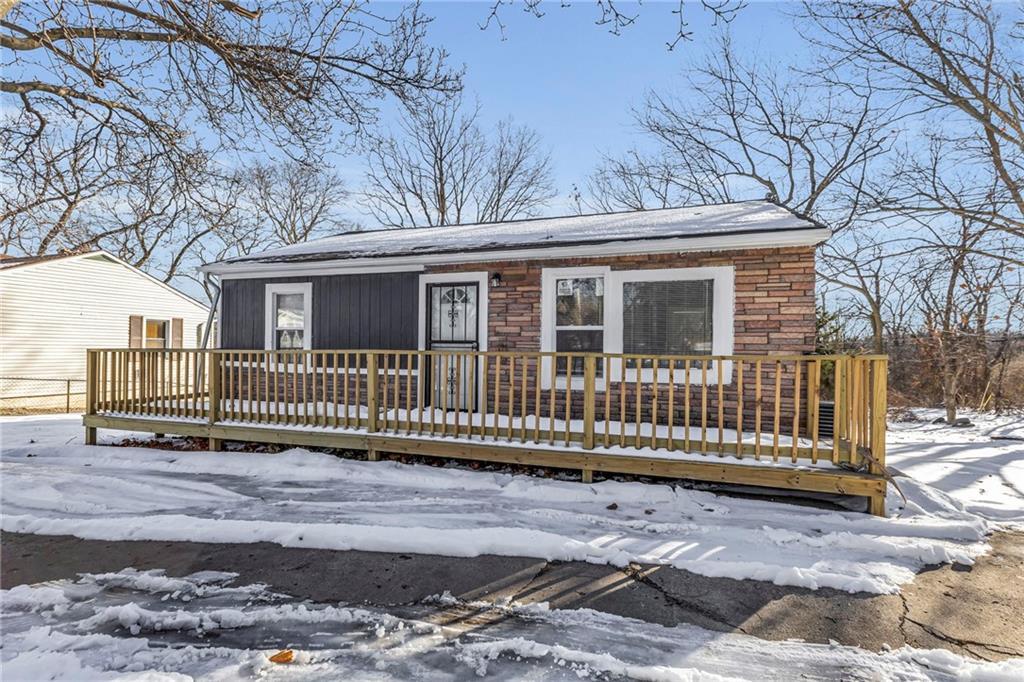 E 56th Ter, Kansas City, MO 64130
