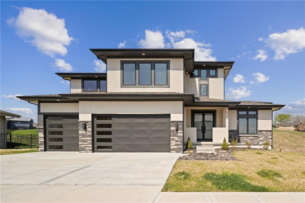 Nw Palisades Dr, Riverside, MO 64150