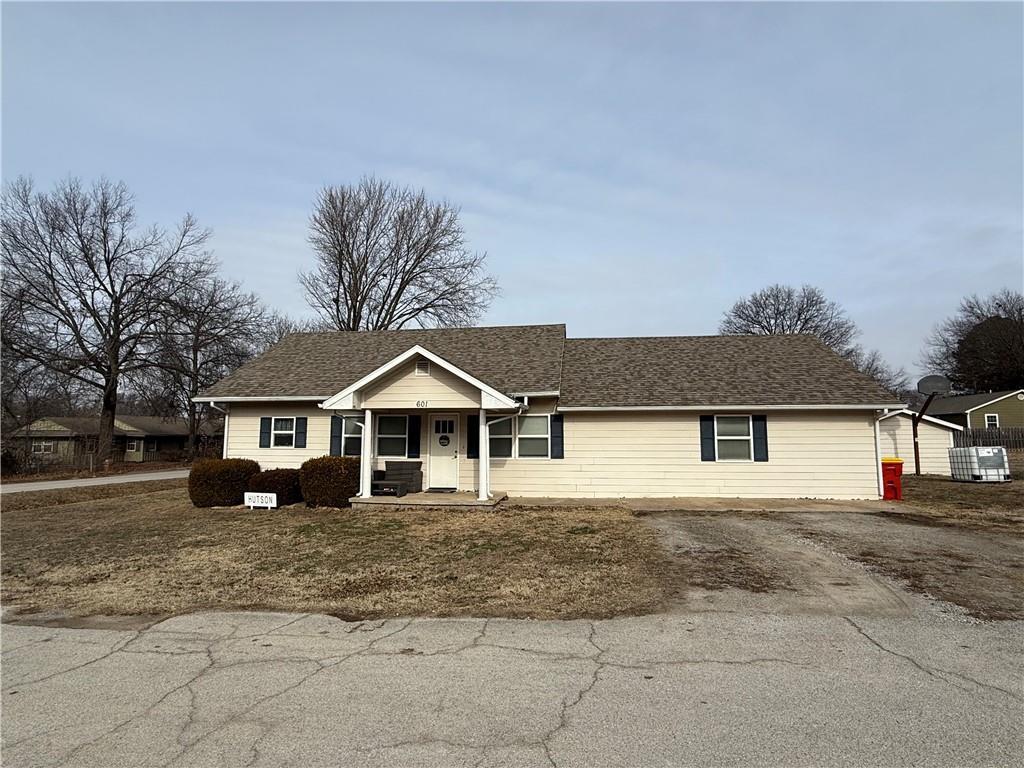 E View St, Arma, KS 66712