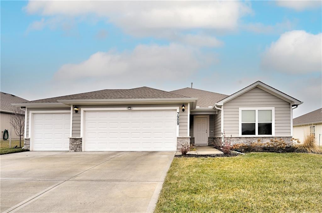 Se 6th St, Blue Springs, MO 64014