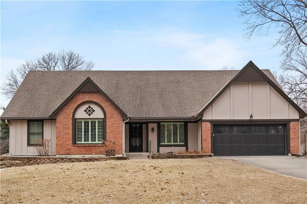 Rosewood Dr, Prairie Village, KS 66207